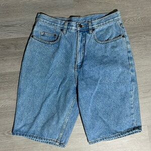 JORDACHE Jean Shorts 32